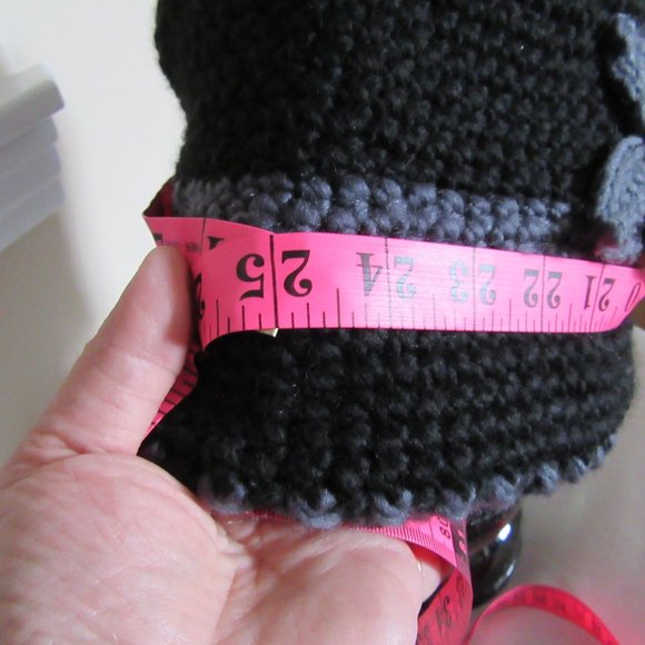 Knit Hat - Felt Lining - Picture 10 of 11